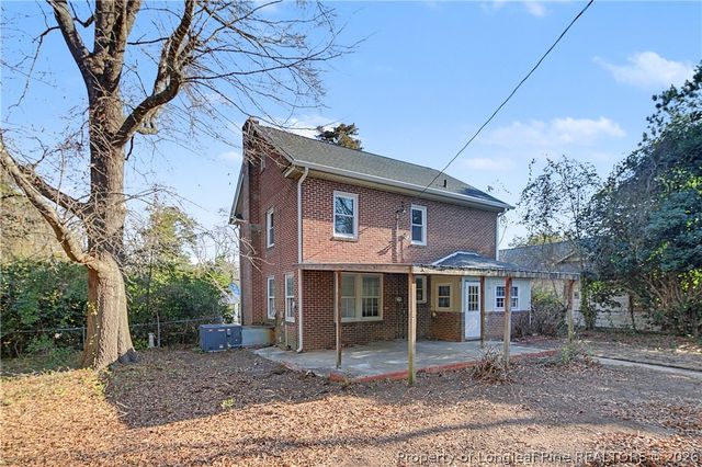 207 Hillcrest Avenue, Fayetteville, NC 28305