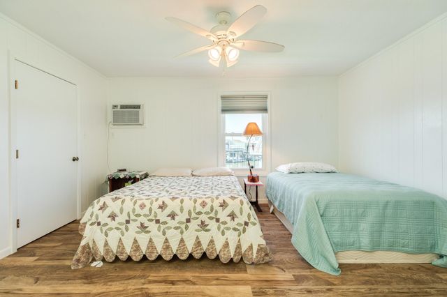 22127 Zapata Drive, Galveston, TX 77554