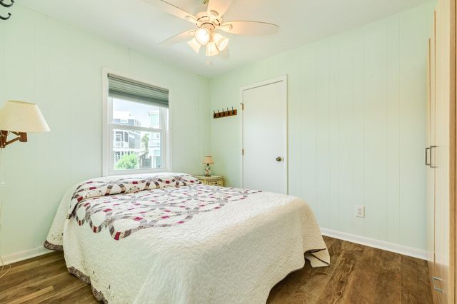 22127 Zapata Drive, Galveston, TX 77554