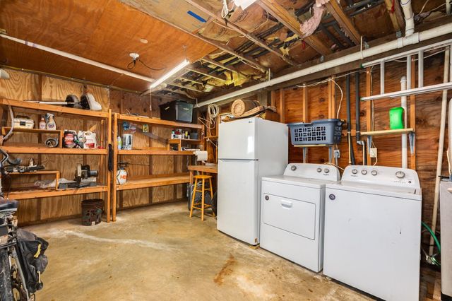 22127 Zapata Drive, Galveston, TX 77554