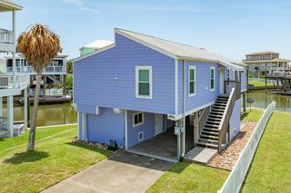 22127 Zapata Drive, Galveston, TX 77554