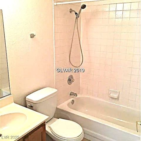 8417 Running Deer Avenue 101, Las Vegas, NV 89145