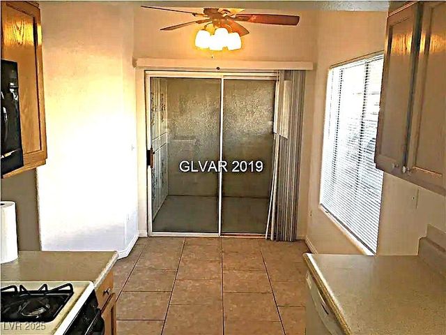 8417 Running Deer Avenue 101, Las Vegas, NV 89145