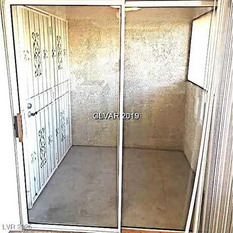 8417 Running Deer Avenue 101, Las Vegas, NV 89145