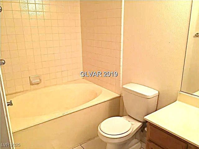 8417 Running Deer Avenue 101, Las Vegas, NV 89145