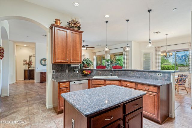 1150 W Green Pebble Drive, Oro Valley, AZ 85755
