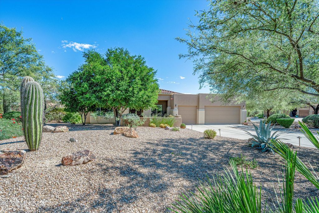 1150 W Green Pebble Drive, Oro Valley, AZ 85755