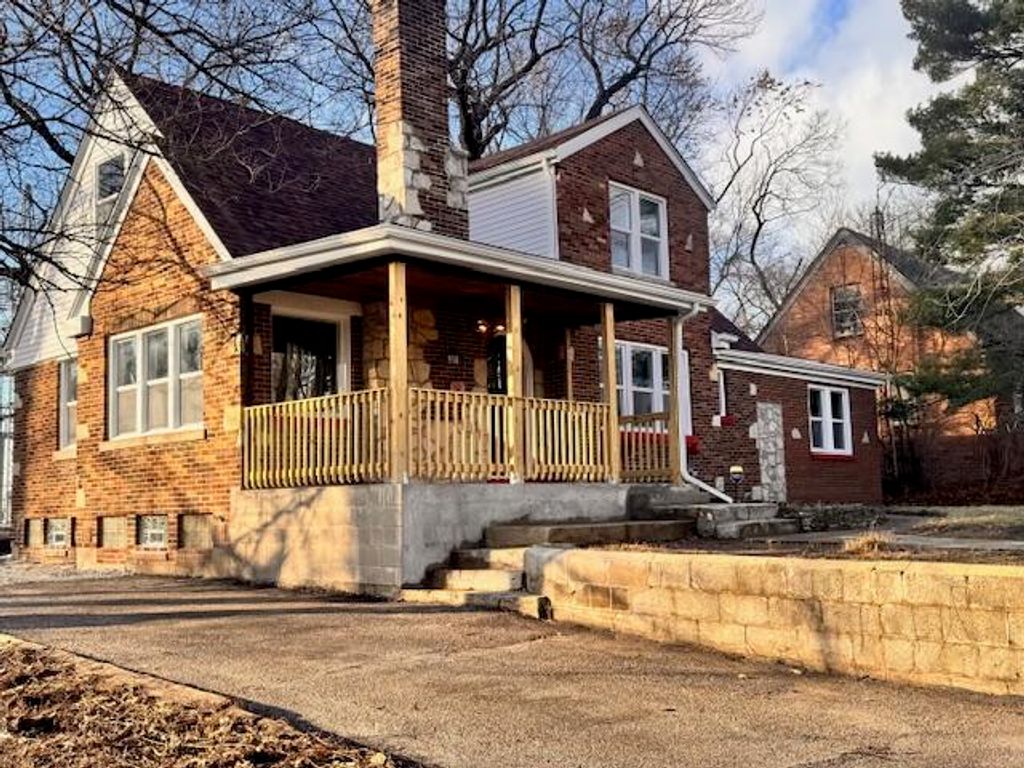 940 Idaho Street, Gary, IN 46403