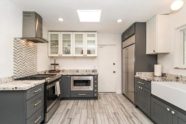 2911 N Cypress Road, Palm Springs, CA 92262