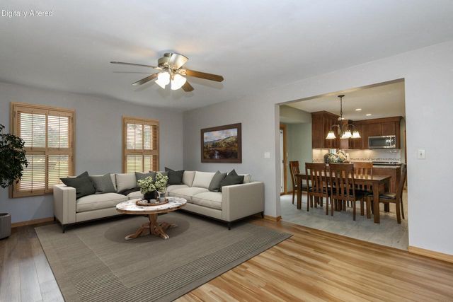 N75W28050 Schmidt LANE, Hartland, WI 53029