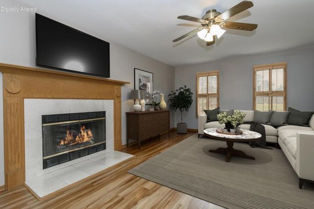 N75W28050 Schmidt LANE, Hartland, WI 53029