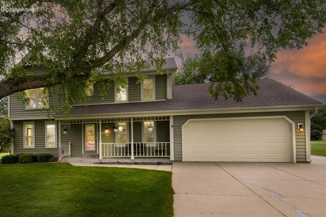 N75W28050 Schmidt LANE, Hartland, WI 53029
