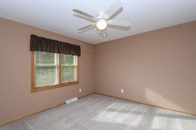 N75W28050 Schmidt LANE, Hartland, WI 53029