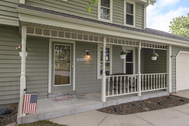 N75W28050 Schmidt LANE, Hartland, WI 53029