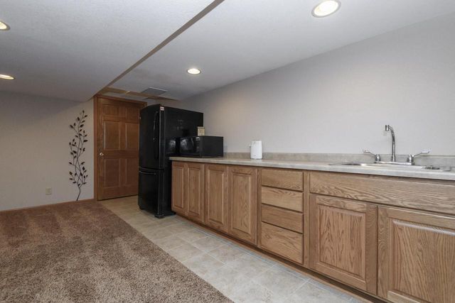 N75W28050 Schmidt LANE, Hartland, WI 53029