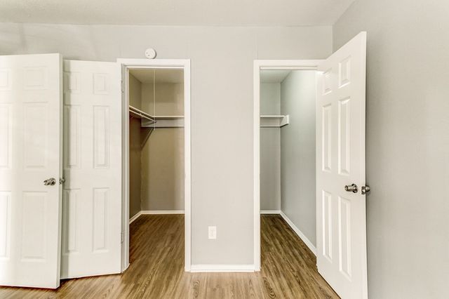 2200 W Lowden Street 13, Fort Worth, TX 76110
