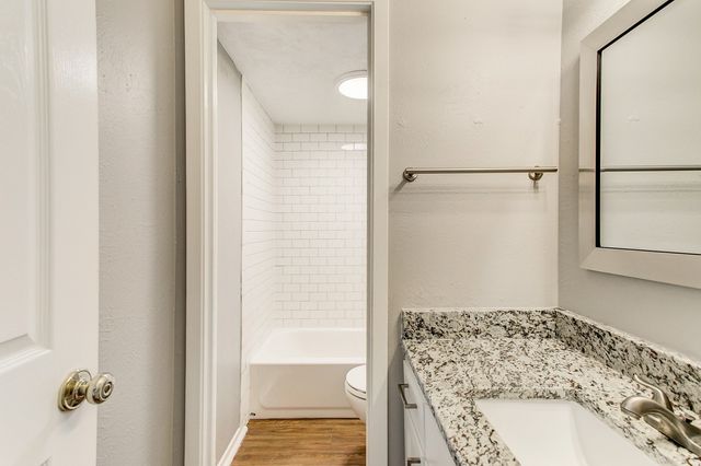 2200 W Lowden Street 13, Fort Worth, TX 76110