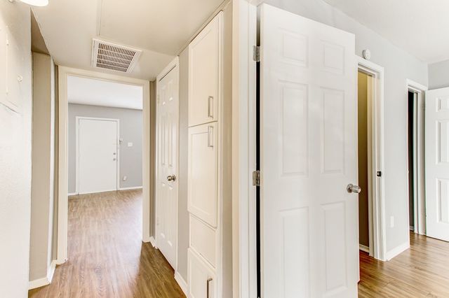 2200 W Lowden Street 13, Fort Worth, TX 76110