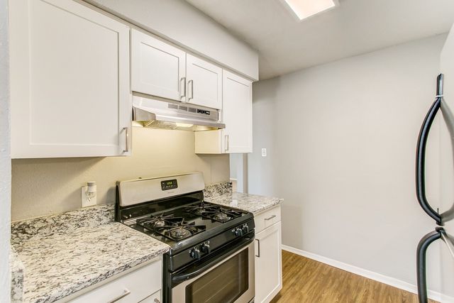 2200 W Lowden Street 13, Fort Worth, TX 76110