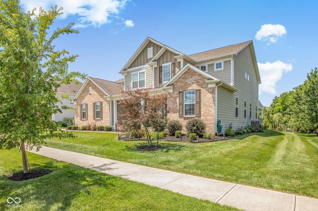 3796 Conifer Drive, Zionsville, IN 46077