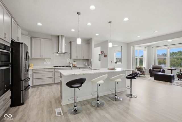 3796 Conifer Drive, Zionsville, IN 46077