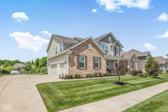 3796 Conifer Drive, Zionsville, IN 46077