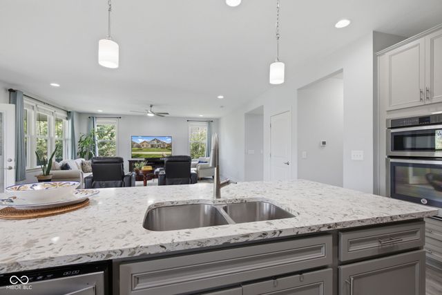 3796 Conifer Drive, Zionsville, IN 46077