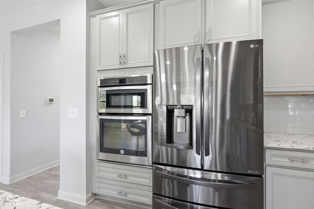 3796 Conifer Drive, Zionsville, IN 46077