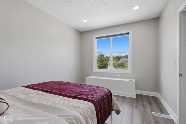 3796 Conifer Drive, Zionsville, IN 46077