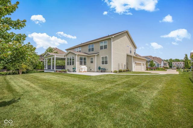 3796 Conifer Drive, Zionsville, IN 46077