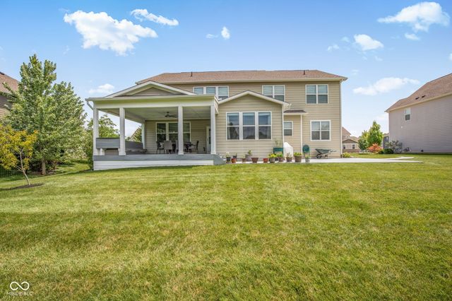 3796 Conifer Drive, Zionsville, IN 46077