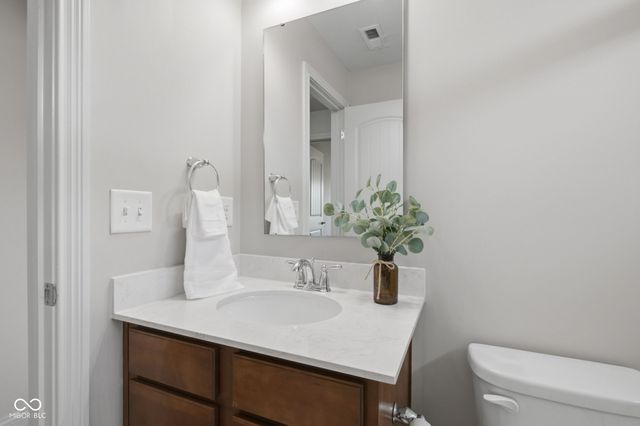 3796 Conifer Drive, Zionsville, IN 46077