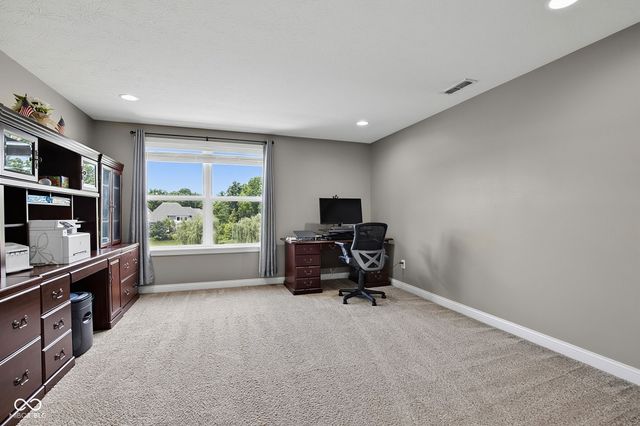 3796 Conifer Drive, Zionsville, IN 46077