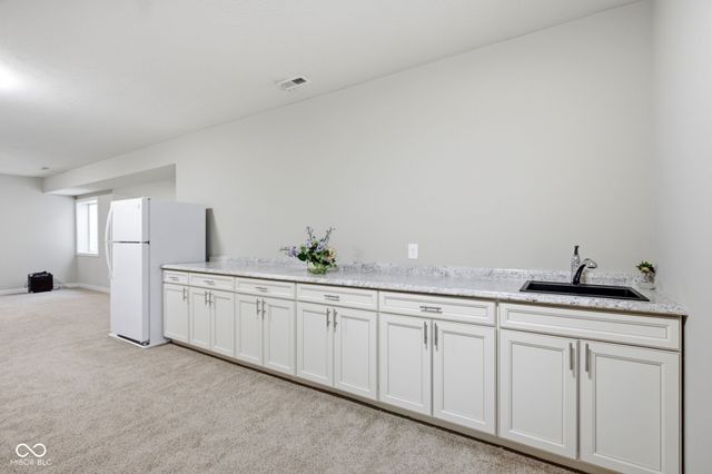3796 Conifer Drive, Zionsville, IN 46077