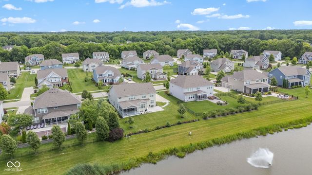 3796 Conifer Drive, Zionsville, IN 46077