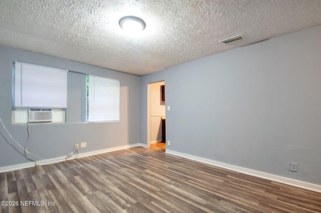 5926 DUNMIRE Avenue, Jacksonville, FL 32219
