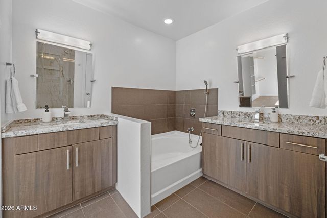 7827 N 20TH Glen, Phoenix, AZ 85021