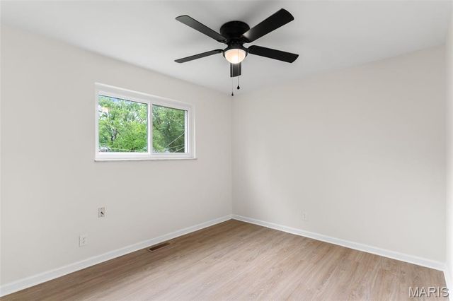8033 Amherst Avenue, University City, MO 63130