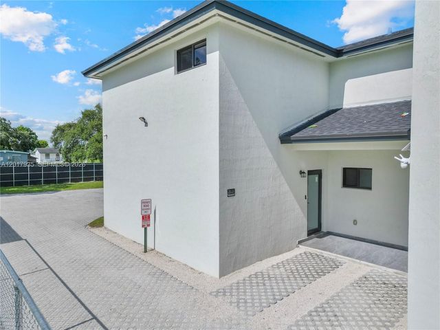 11970 SW 215th Street B, Miami, FL 33177
