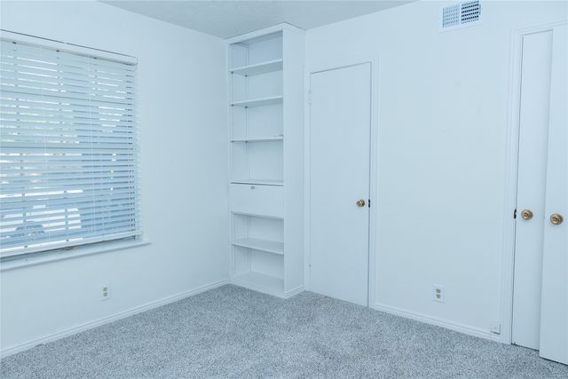 1860 Meadow Valley Lane, Dallas, TX 75232