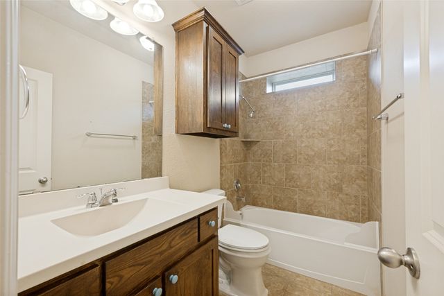8425 Snow Goose Way, Fort Worth, TX 76118