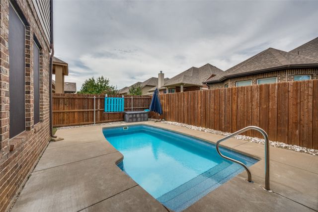 8425 Snow Goose Way, Fort Worth, TX 76118