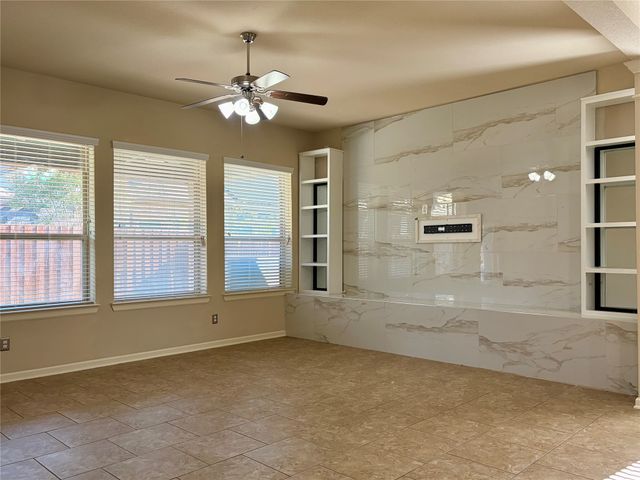 8425 Snow Goose Way, Fort Worth, TX 76118