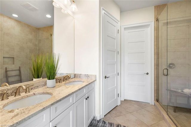 6565 Dominica DR # 201, Naples, FL 34113