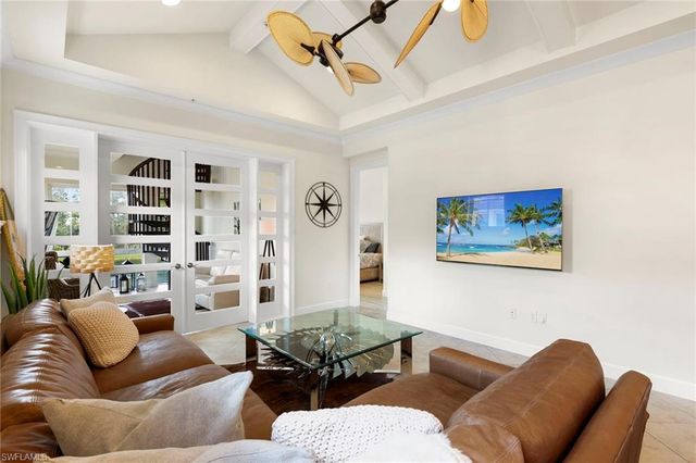 6565 Dominica DR # 201, Naples, FL 34113