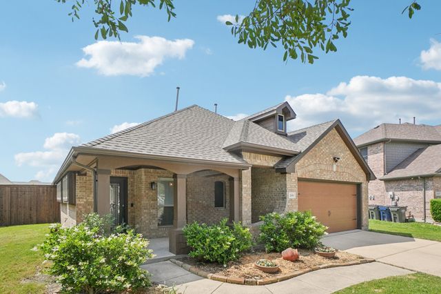 2604 Deer Hollow Drive, Little Elm, TX 75068