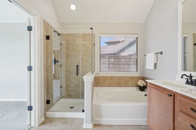 2604 Deer Hollow Drive, Little Elm, TX 75068