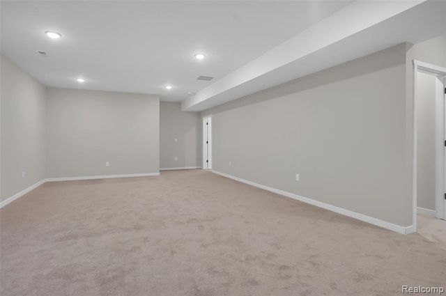 340 Mcdowell Drive, Howell, MI 48843