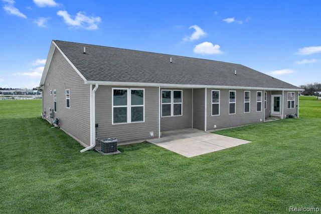 340 Mcdowell Drive, Howell, MI 48843