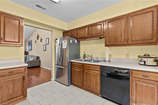 159 Hidden Lake PL, Newport News, VA 23602